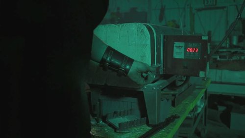 《破败王者：英雄联盟传奇》新宣传片：真人铸造破败王者之刃