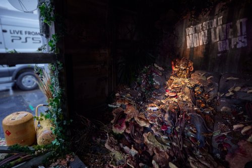 PS英国趣味宣传：伦敦发现《TLOU》真菌感染者