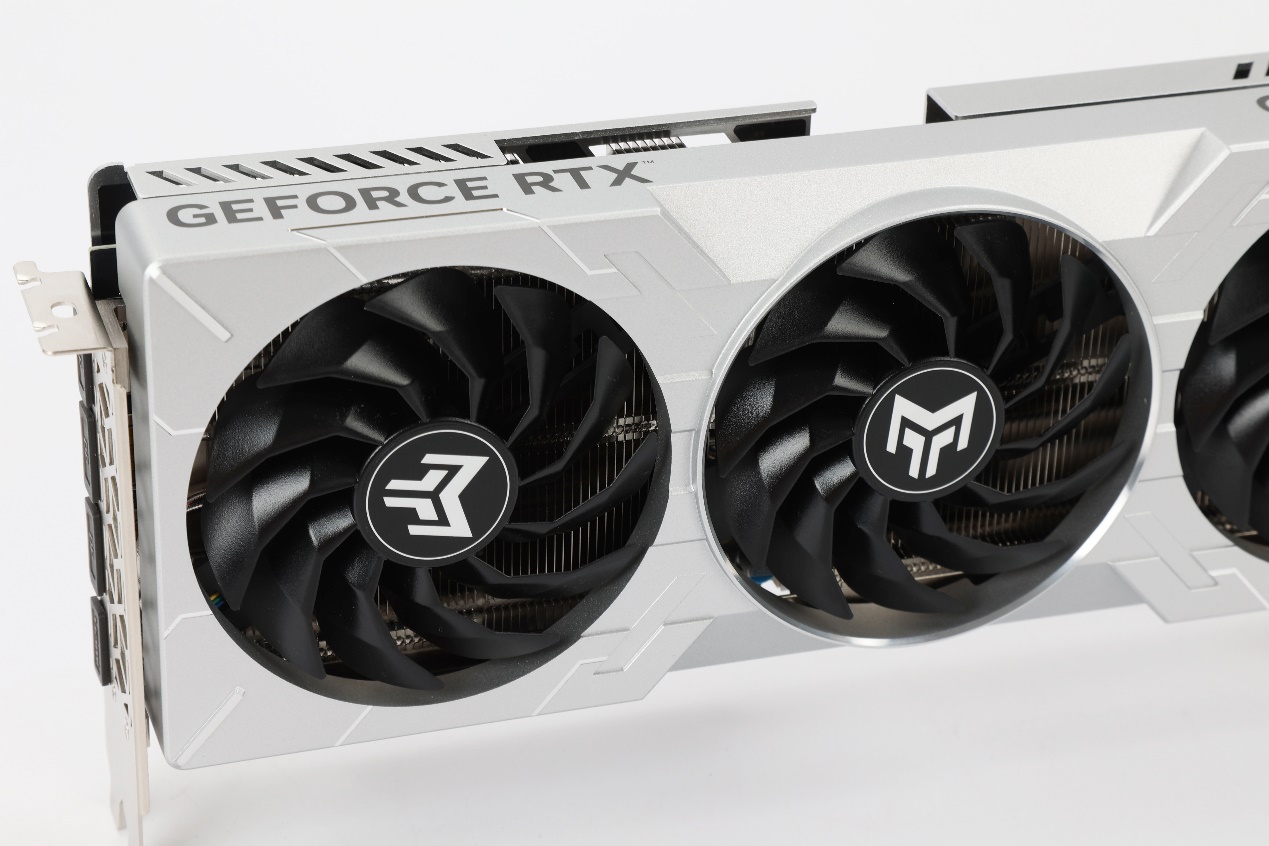 40系光追升级首选！影驰 GeForce RTX™ 4070评测开箱