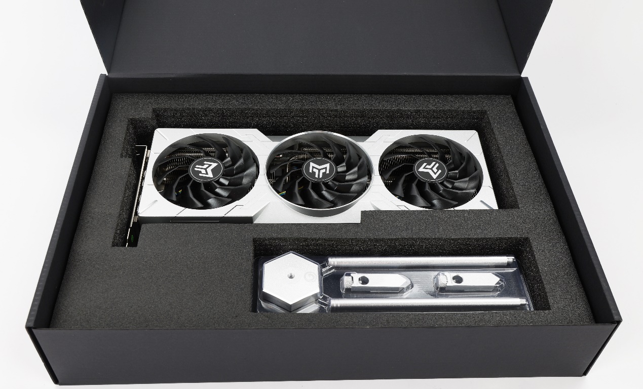 40系光追升级首选！影驰 GeForce RTX™ 4070评测开箱