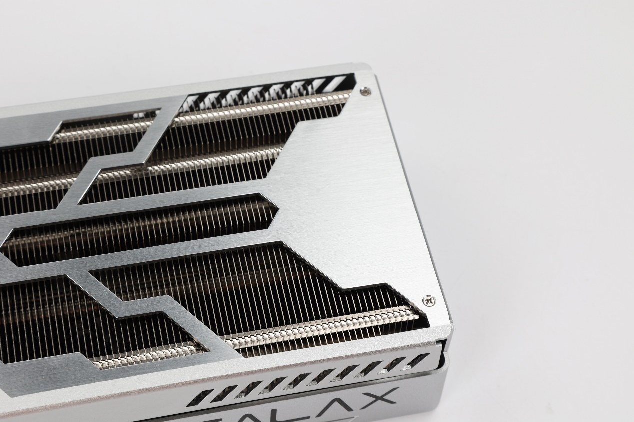 40系光追升级首选！影驰 GeForce RTX™ 4070评测开箱