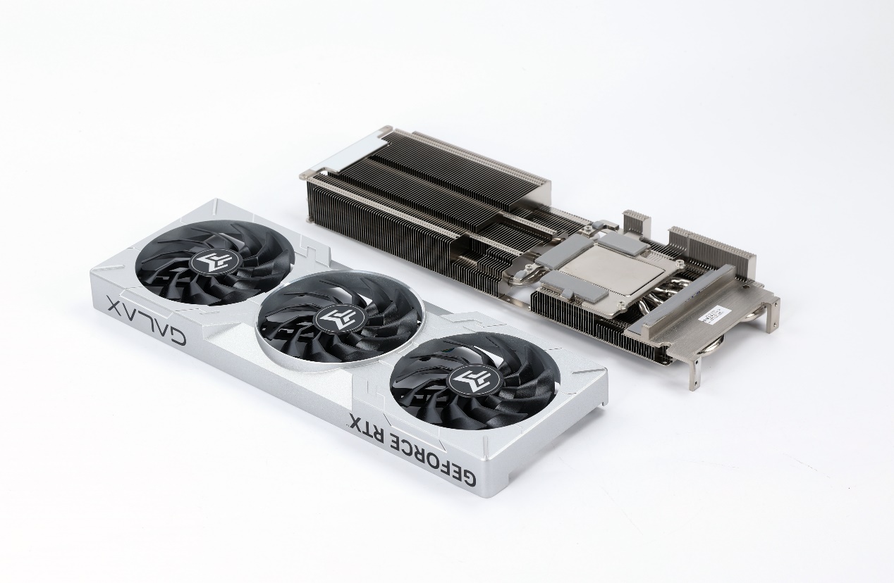40系光追升级首选！影驰 GeForce RTX™ 4070评测开箱