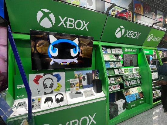 日本秋叶原游戏店景象：Xbox只有个XGP广告