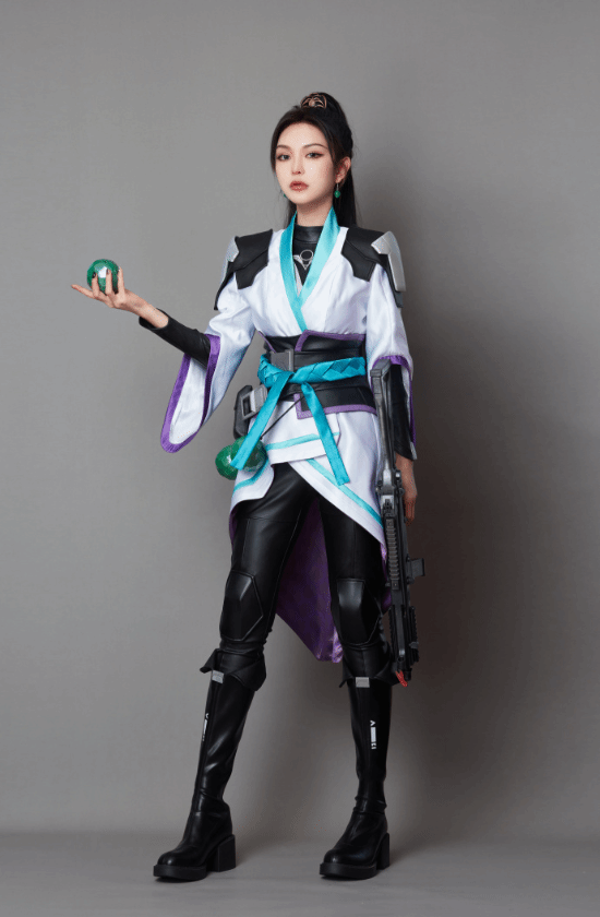 妥妥的撕漫女！周扬青晒《无畏契约》贤者cos照