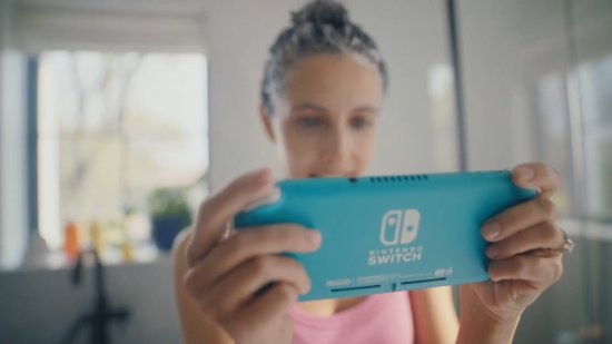 美任发全新Switch广告：全家齐玩《森友》《马车8》