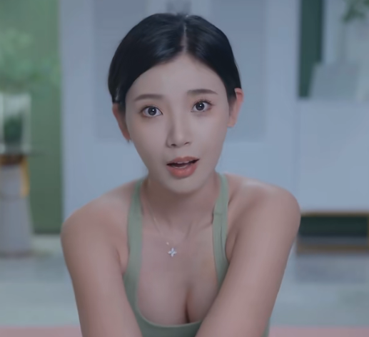 《完蛋我被美女包围了》浩浩妈练瑜伽视频分享